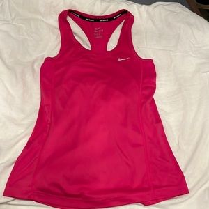 XS Nike running top